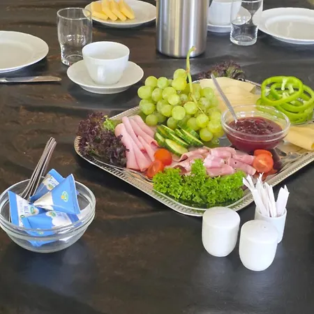Mikkelborg Inn 3*